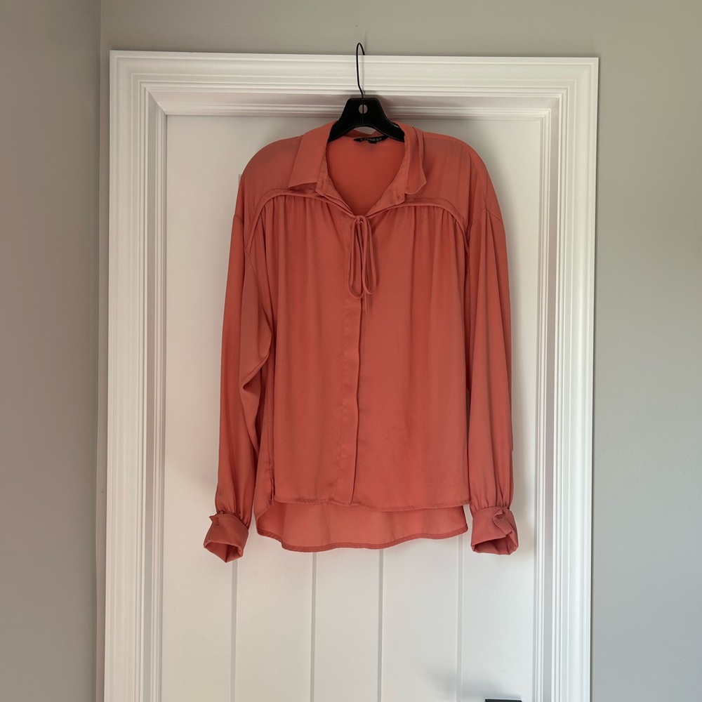 Express blouse size M